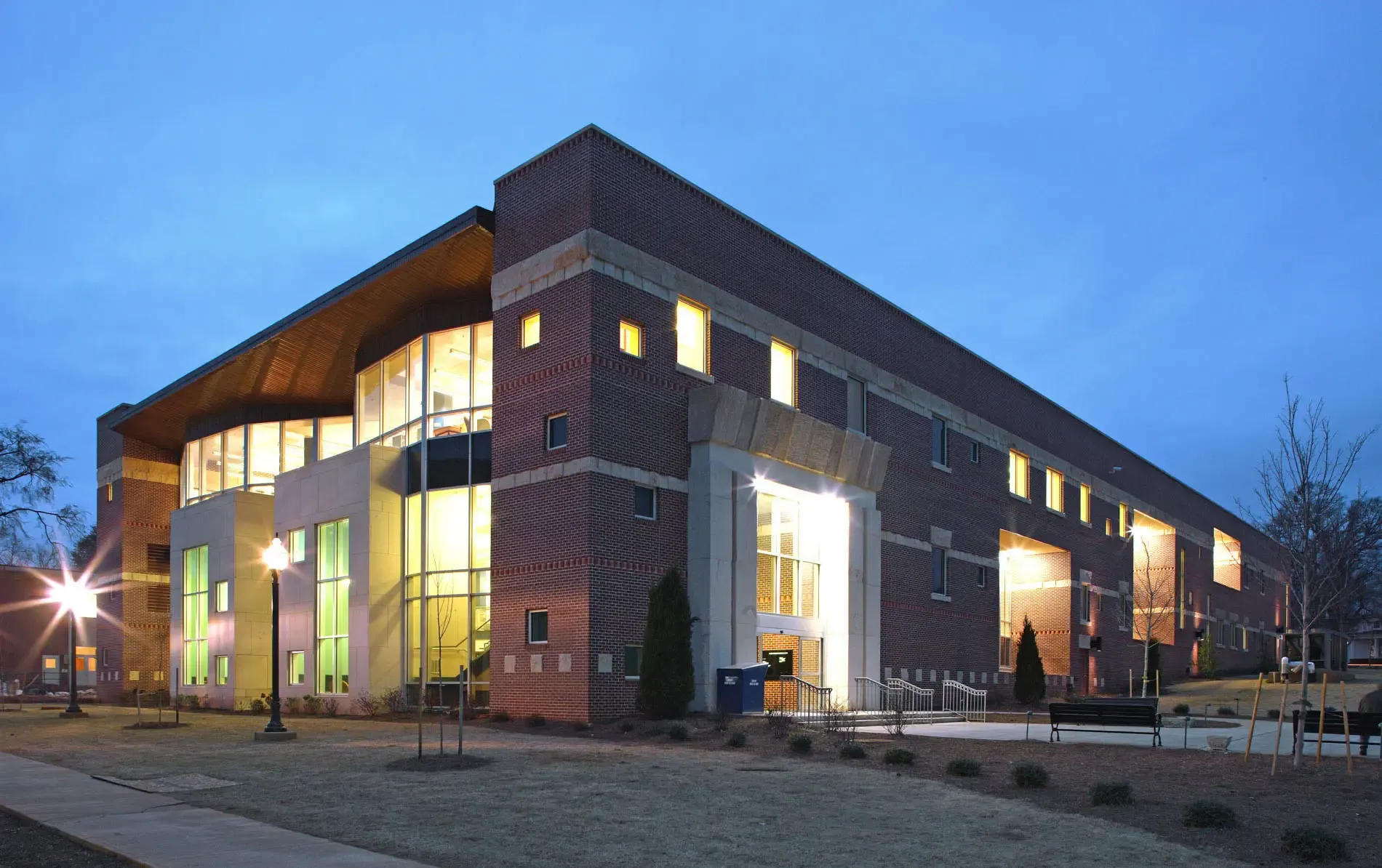 Russell Library & Information Technology Center: library interior
