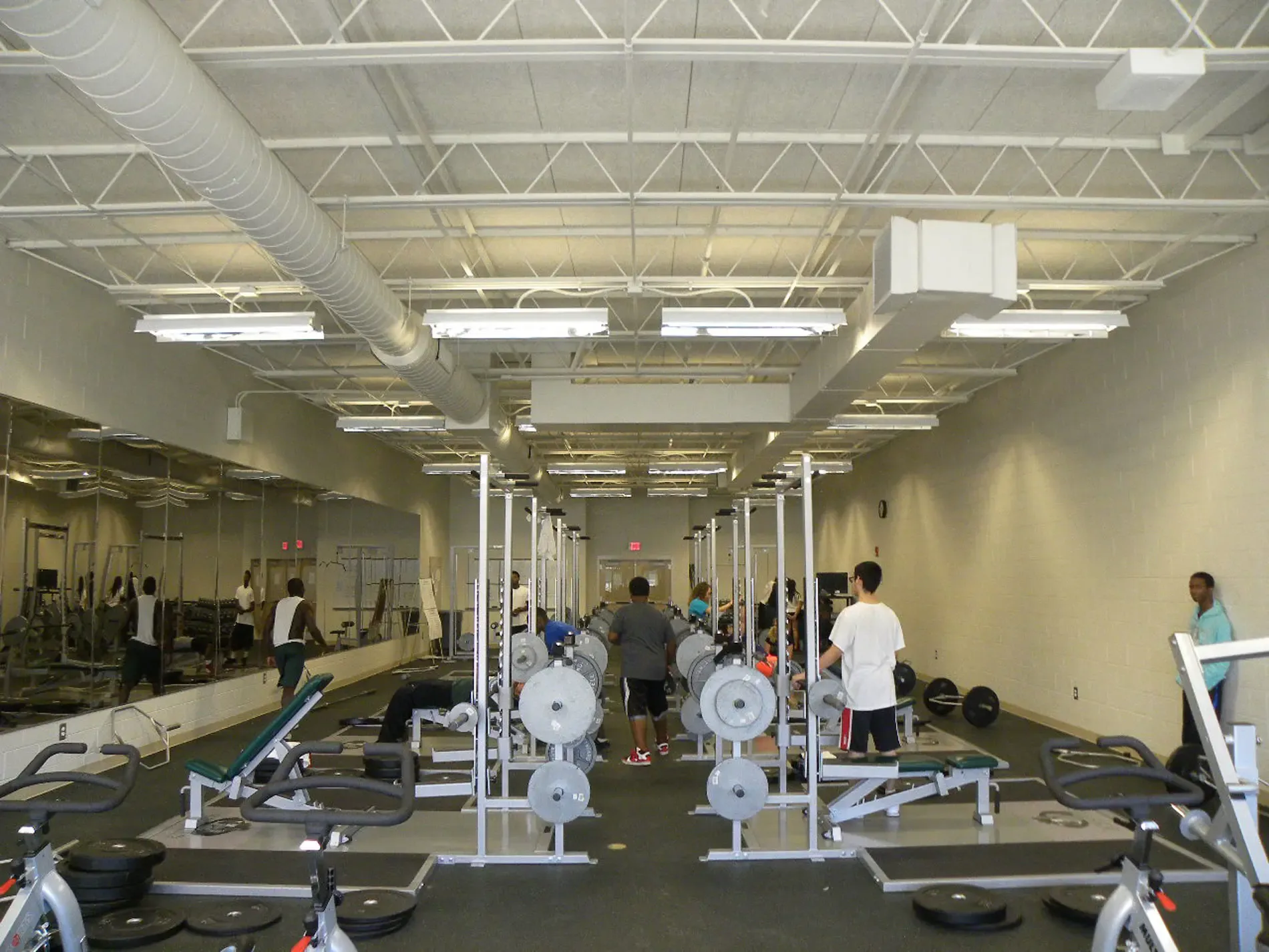 Windsor Forest High School Gymnasium: photo 4 of 4