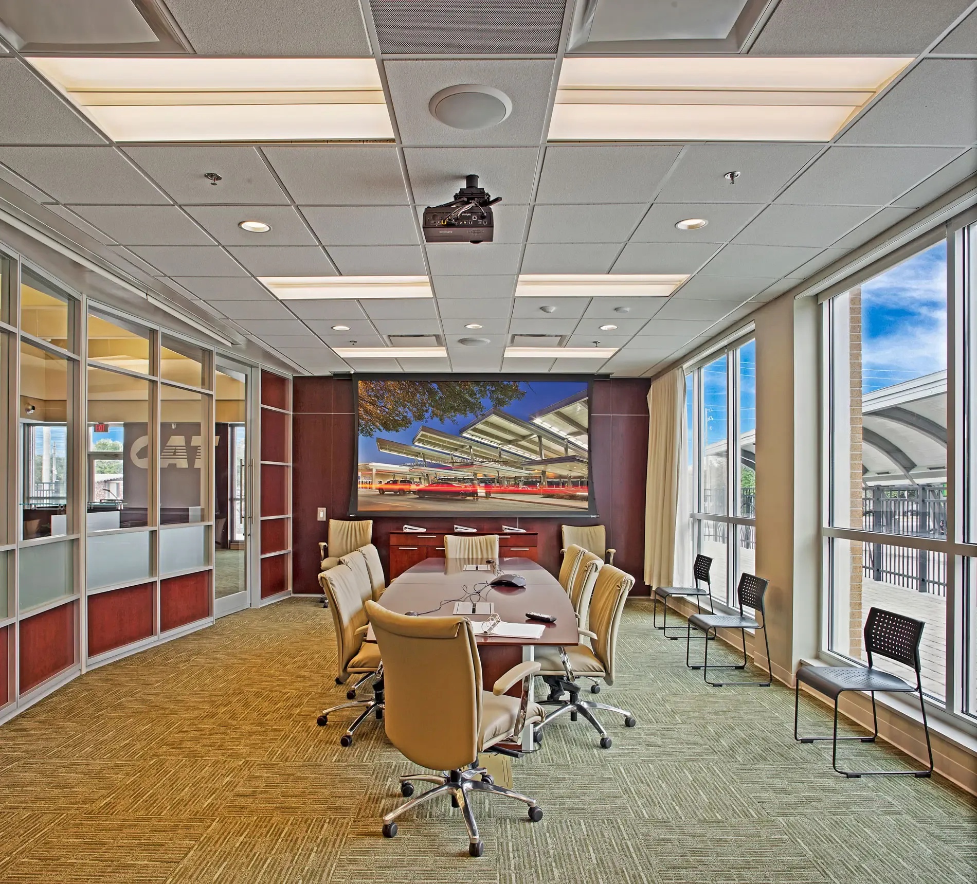 Joe Murray Rivers, Jr. Intermodal Transit Center: interior