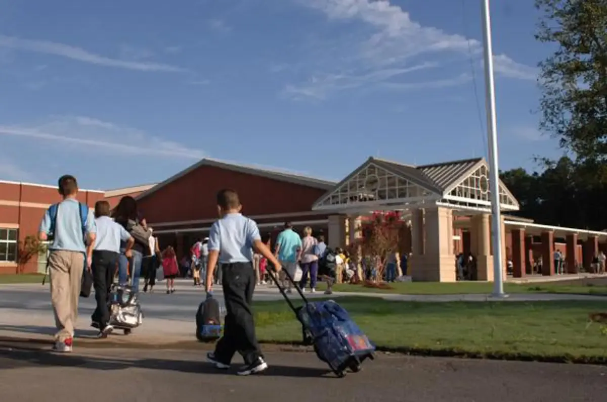 Godley Station K-8 School: photo 2 of 4