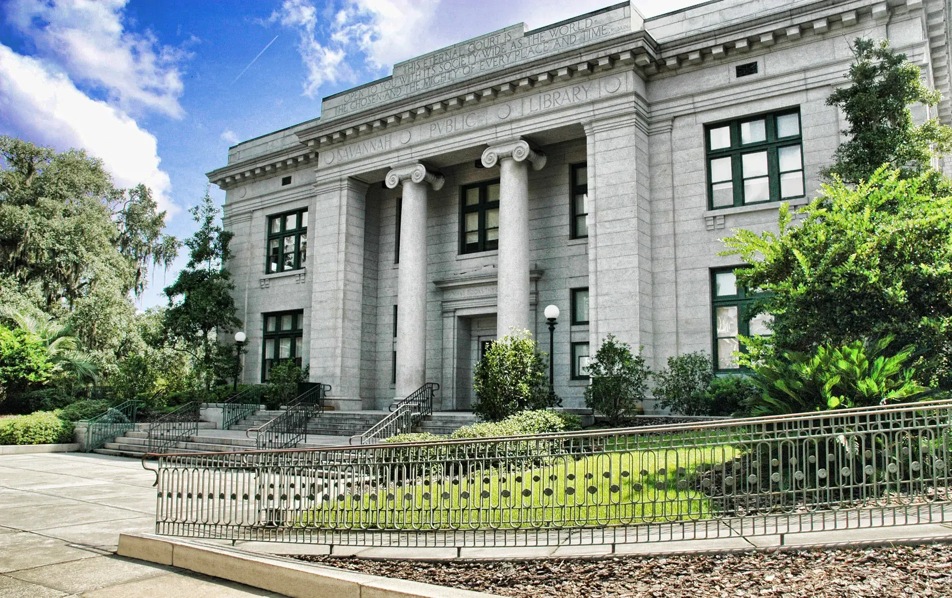 Bull Street Library: entrance