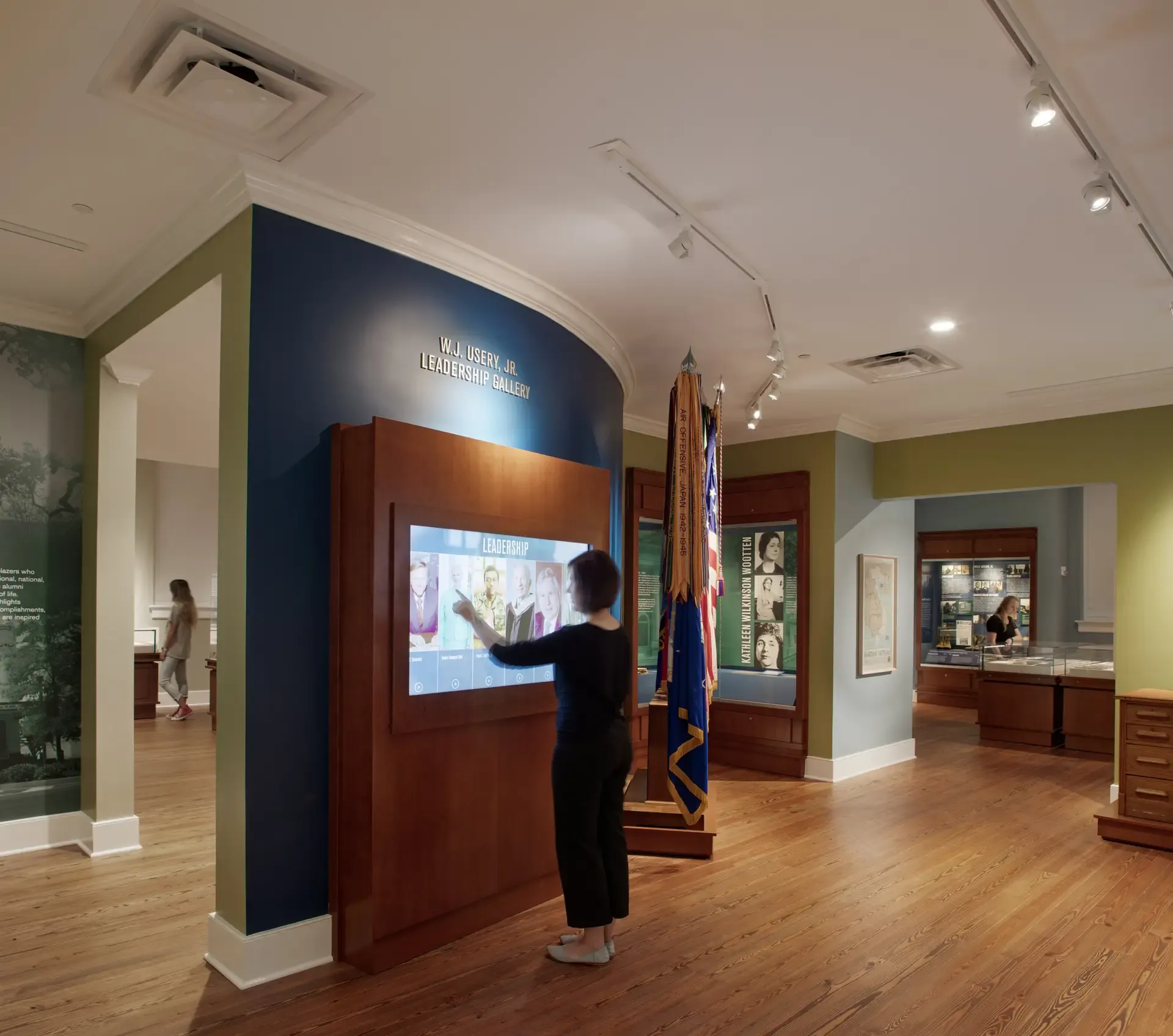 Russell Library – Heritage Hall: photo 2 of 6